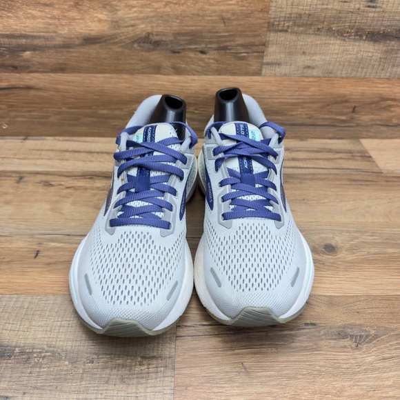 Brooks Adrenaline GTS 22 women size 7.5B Supportive Running sneaker - Picture 7 of 9